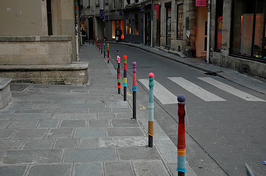 Knitta's work in France