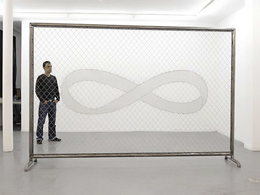 "L'Univers", 2007 by Nicolas Milhé.